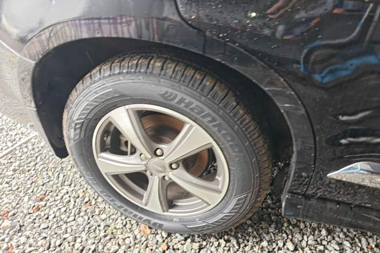 Used Haval H6 2014 Upgraded Model 1.5T Manual Two-Wheel Drive Elite Version Right Rear Wheel Hub