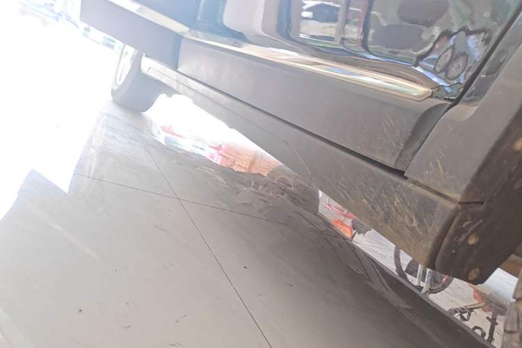 Used Haval H6 2014 Sport Version 1.5T Manual Two-Wheel Drive Elite Edition Right Side Sill