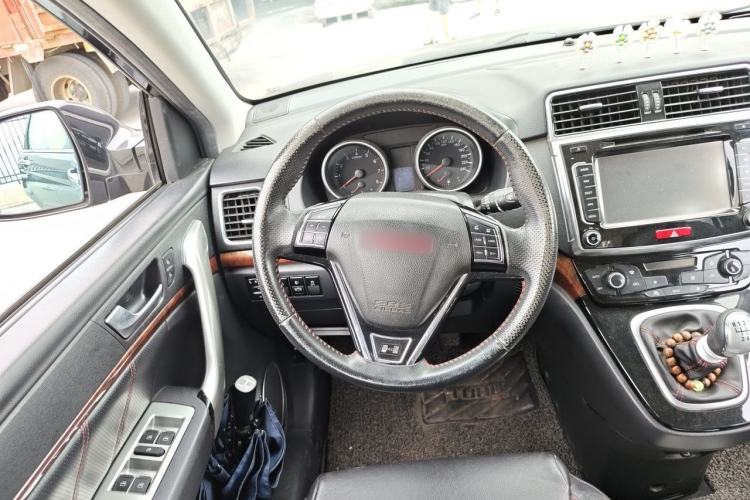 Used Haval H6 2014 Sport Version 1.5T Manual Two-Wheel Drive Elite Edition Steering Wheel