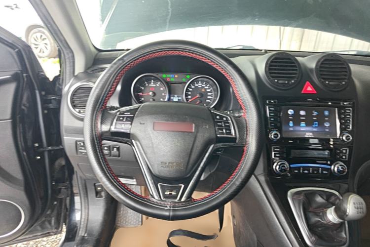Used Haval H6 2014 Upgraded Model 1.5T Manual Two-Wheel Drive Elite Version Steering Wheel