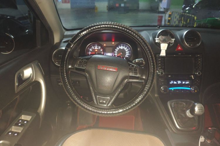 Used Haval H6 2014 Upgraded Model 1.5T Manual Two-Wheel Drive Elite Version Steering Wheel
