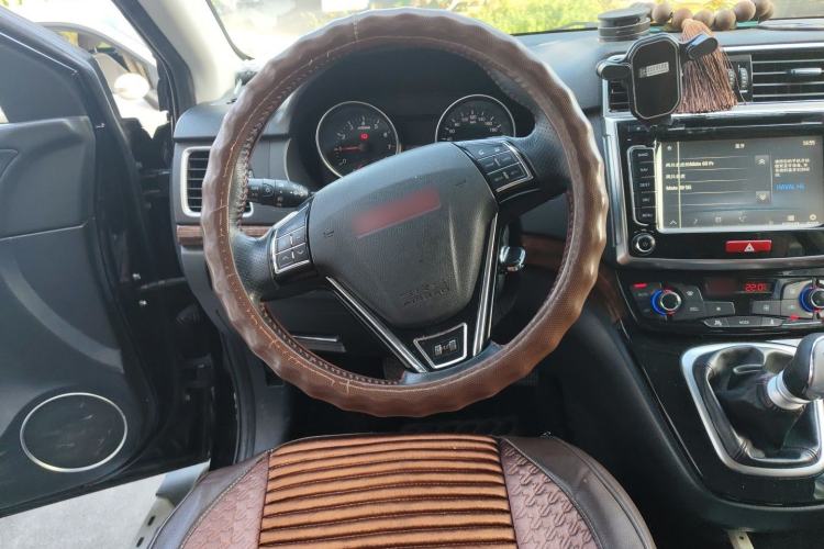 Used Haval H6 2014 Sport Version 1.5T Manual Two-Wheel Drive Elite Edition Steering Wheel