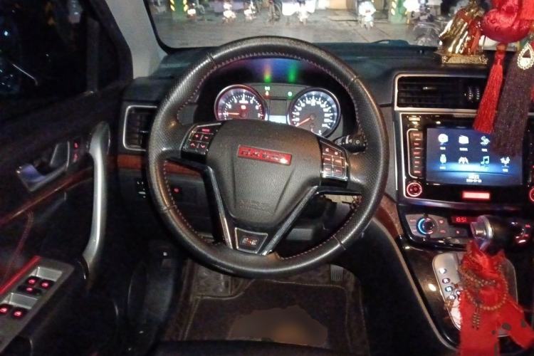 Used Haval H6 2014 Sports Edition 2.4L Automatic Prestige Model Steering Wheel