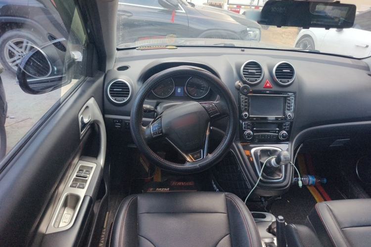 Used Haval H6 2014 Upgraded Model 1.5T Manual Two-Wheel Drive Elite Version Steering Wheel