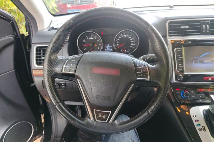 Used Haval H6 2014 Sport Edition 2.4L Automatic Elite Model Steering Wheel