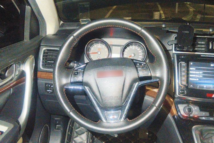 Used Haval H6 2014 Sport Version 1.5T Manual Two-Wheel Drive Elite Edition Steering Wheel