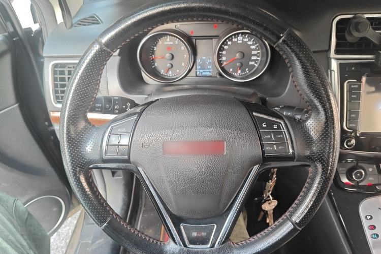 Used Haval H6 2014 Sport Edition 2.4L Automatic Elite Model Steering Wheel