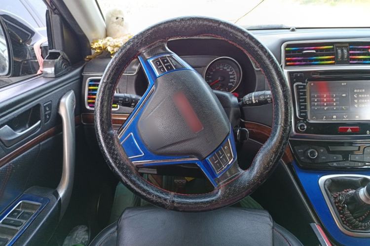Used Haval H6 2014 Sport Version 1.5T Manual Two-Wheel Drive Elite Edition Steering Wheel