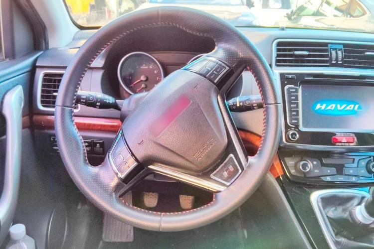 Used Haval H6 2014 Sport Version 1.5T Manual Two-Wheel Drive Elite Edition Steering Wheel