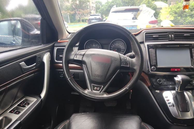 Used Haval H6 2014 Sport Edition 2.4L Automatic Elite Model Steering Wheel
