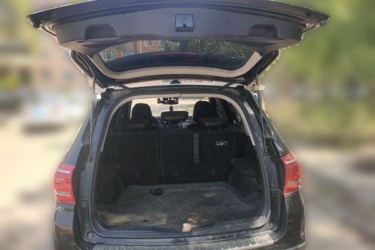 Used Haval H6 2014 Sport Version 1.5T Manual Two-Wheel Drive Elite Edition Trunk