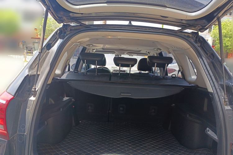 Used Haval H6 2014 Sport Version 1.5T Manual Two-Wheel Drive Elite Edition Trunk