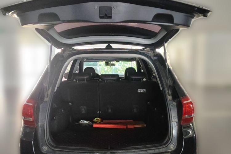 Used Haval H6 2014 Sport Version 1.5T Manual Two-Wheel Drive Elite Edition Trunk