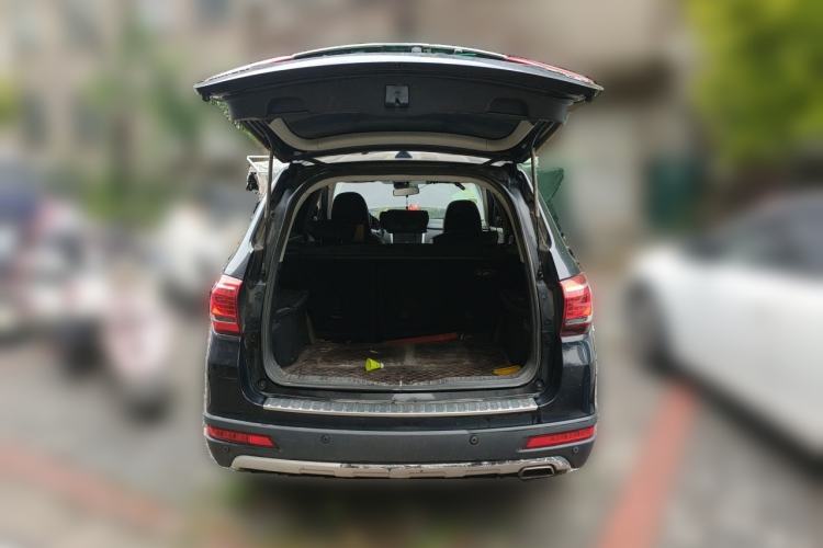 Used Haval H6 2014 Sport Version 1.5T Manual Two-Wheel Drive Elite Edition Trunk