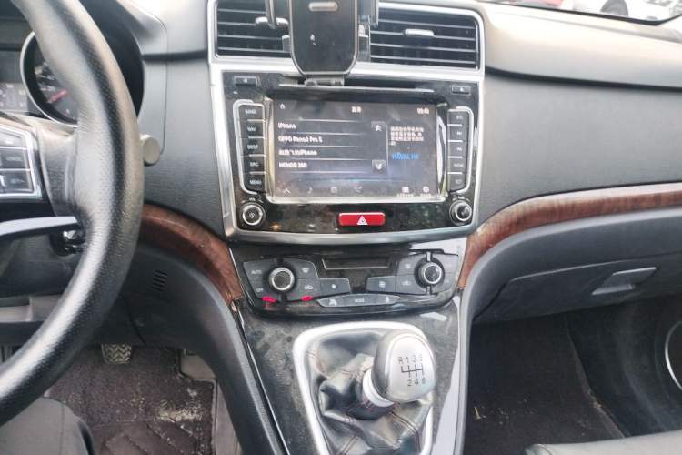 Used Haval H6 2014 Sport Version 1.5T Manual Two-Wheel Drive Elite Edition Audio And AC Panel