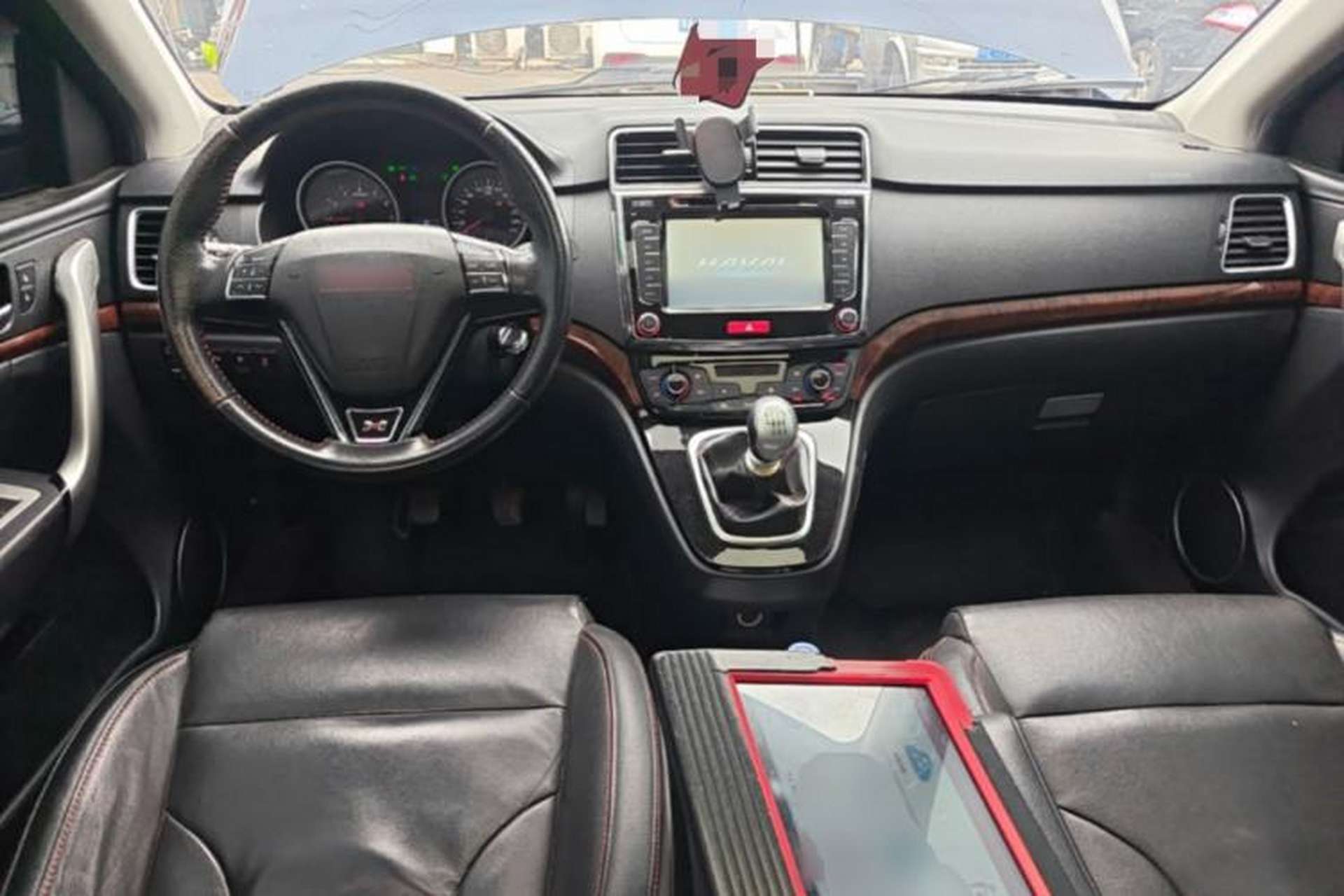 Used Haval H6 2014 Sport Version 1.5T Manual Two-Wheel Drive Elite Edition Center Console