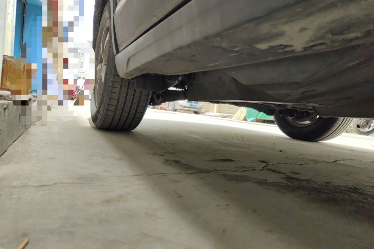 Used Haval H6 2014 Sport Version 1.5T Manual Two-Wheel Drive Elite Edition Chassis Front Right