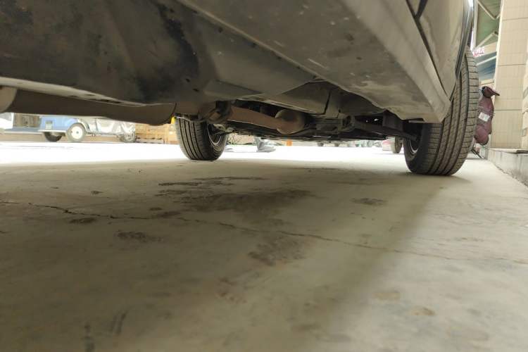 Used Haval H6 2014 Sport Version 1.5T Manual Two-Wheel Drive Elite Edition Chassis Rear Right