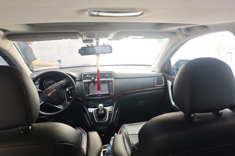 Used Haval H6 2014 Upgraded Model 1.5T Manual Two-Wheel Drive Elite Version Headliner