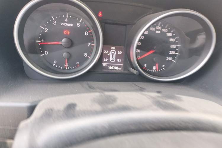 Used Haval H6 2014 Sport Version 1.5T Manual Two-Wheel Drive Elite Edition Odometer Close Up
