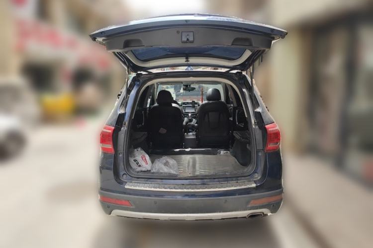 Used Haval H6 2014 Sport Version 1.5T Manual Two-Wheel Drive Elite Edition Trunk