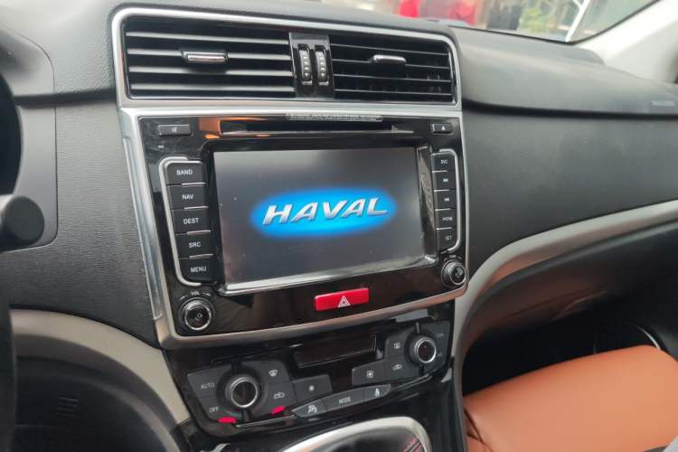 Used Haval H6 2014 Sport Version 1.5T Manual Two-Wheel Drive Elite Edition Audio And AC Panel