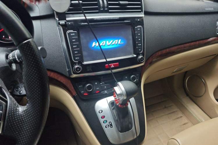 Used Haval H6 2014 Sports Edition 2.4L Automatic Prestige Model Audio And AC Panel