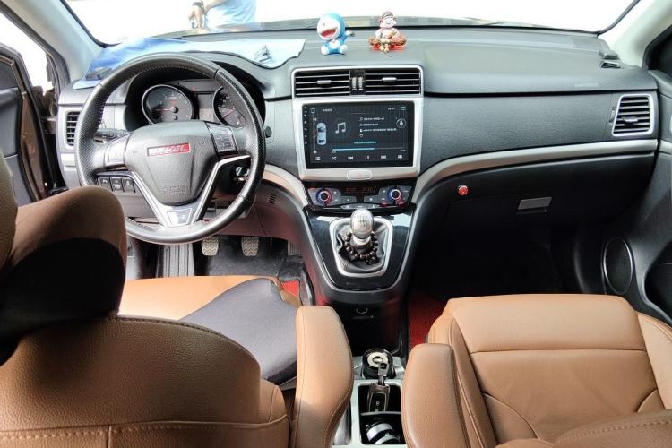 Used Haval H6 2014 Sport Version 1.5T Manual Two-Wheel Drive Elite Edition Center Console