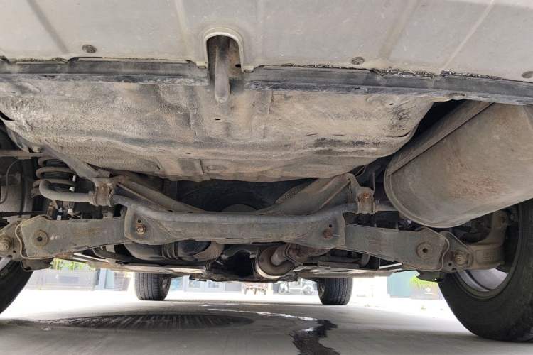Used Haval H6 2014 Sport Version 1.5T Manual Two-Wheel Drive Elite Edition Chassis Rear