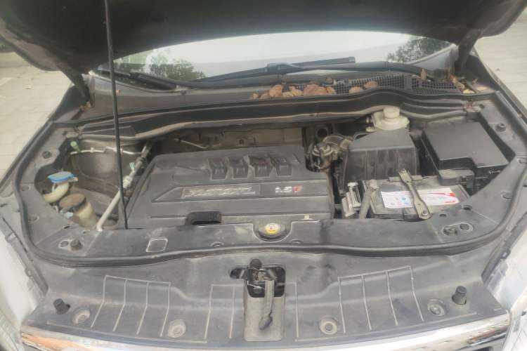 Used Haval H6 2014 Sport Version 1.5T Manual Two-Wheel Drive Elite Edition Engine Bay