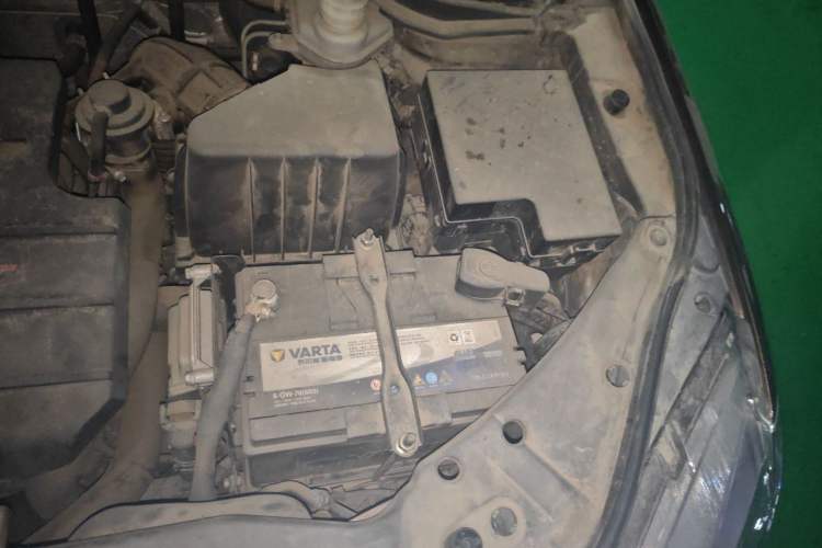 Used Haval H6 2014 Sport Version 1.5T Manual Two-Wheel Drive Elite Edition Engine Bay Left