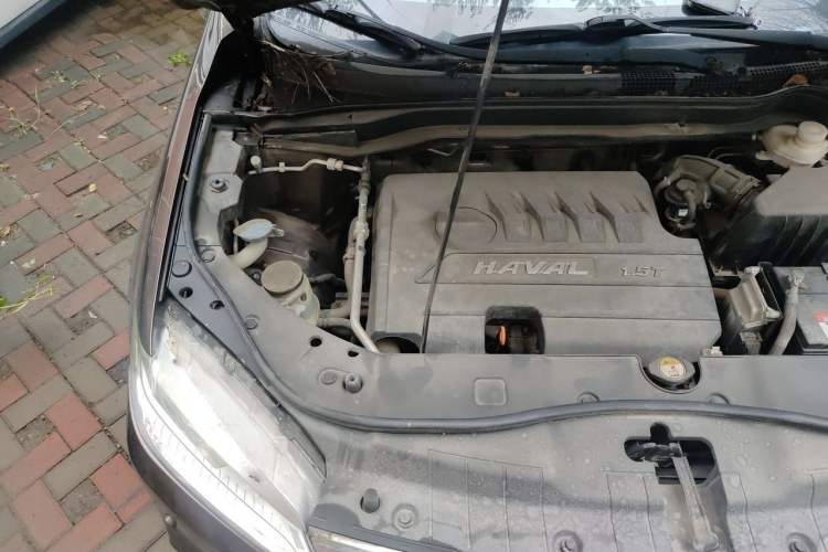 Used Haval H6 2014 Sport Version 1.5T Manual Two-Wheel Drive Elite Edition Engine Bay Right