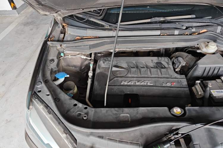 Used Haval H6 2014 Sport Version 1.5T Manual Two-Wheel Drive Elite Edition Engine Bay Right
