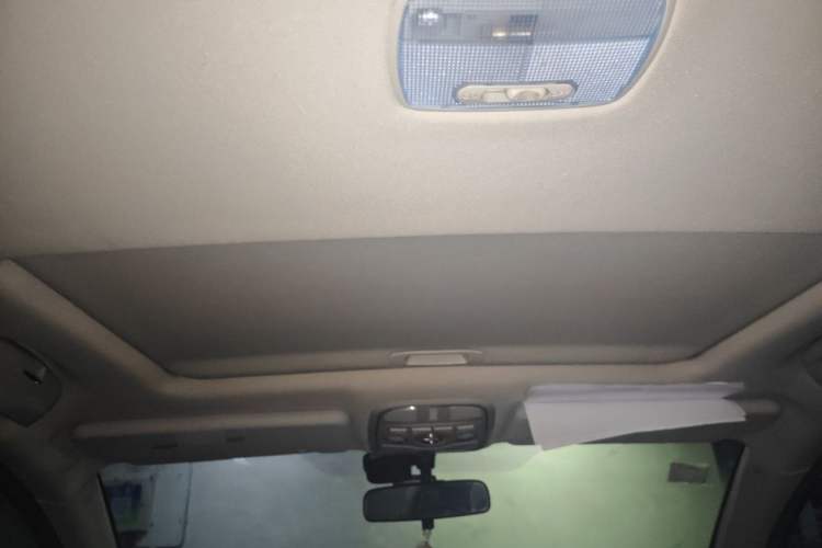 Used Haval H6 2014 Sport Version 1.5T Manual Two-Wheel Drive Elite Edition Headliner