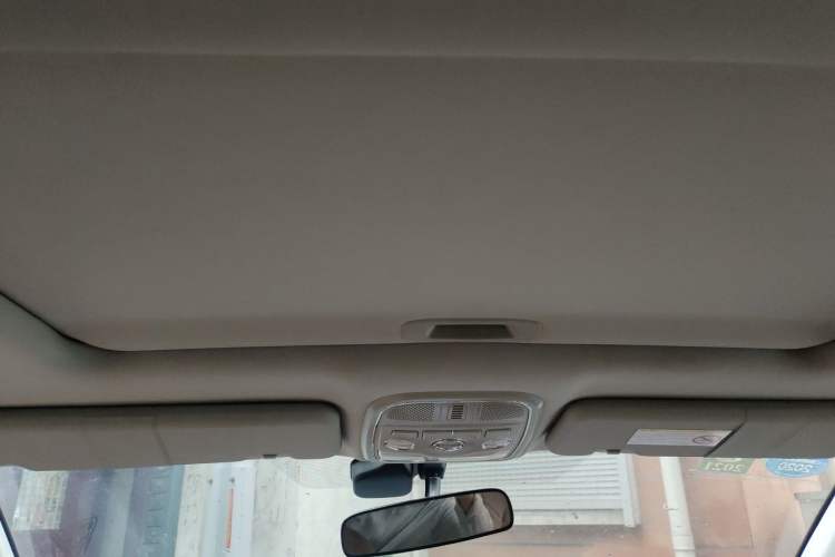 Used Haval H6 2014 Sport Version 1.5T Manual Two-Wheel Drive Elite Edition Headliner