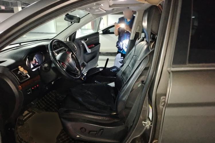 Used Haval H6 2014 Upgraded Model 1.5T Manual Two-Wheel Drive Elite Version Left Front Seat