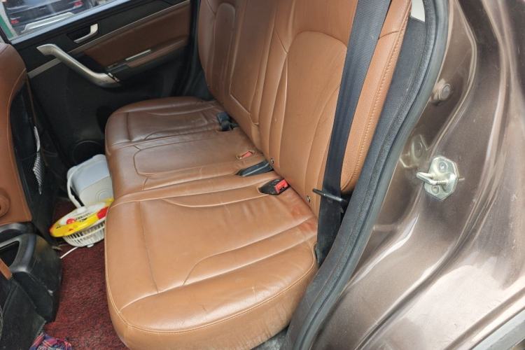 Used Haval H6 2014 Sport Version 1.5T Manual Two-Wheel Drive Elite Edition Left Rear Seat