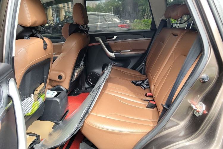 Used Haval H6 2014 Sport Version 1.5T Manual Two-Wheel Drive Elite Edition Left Rear Seat