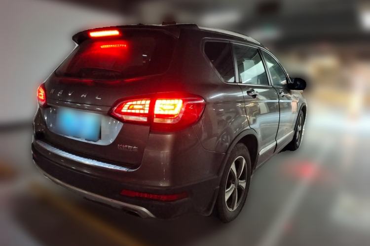 Used Haval H6 2014 Upgraded Model 1.5T Manual Two-Wheel Drive Elite Version Rear Right 45 Deg