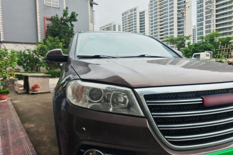 Used Haval H6 2014 Sport Version 1.5T Manual Two-Wheel Drive Elite Edition Right Front Headlight