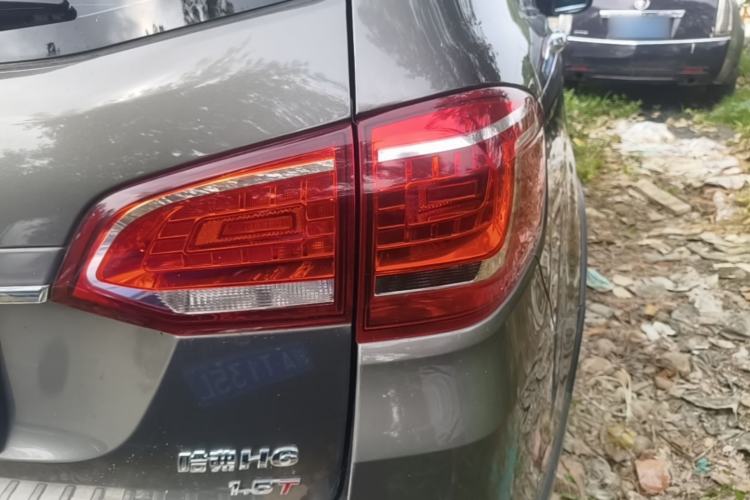 Used Haval H6 2014 Sport Version 1.5T Manual Two-Wheel Drive Elite Edition Right Rear Taillight