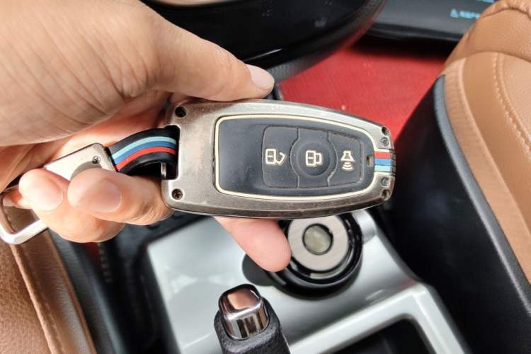 Used Haval H6 2014 Sport Version 1.5T Manual Two-Wheel Drive Elite Edition Vehicle Key
