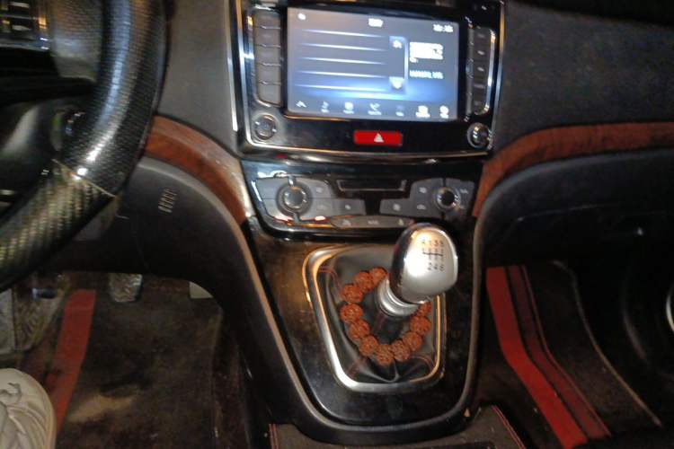 Used Haval H6 2014 Sport Version 1.5T Manual Two-Wheel Drive Elite Edition Audio And AC Panel