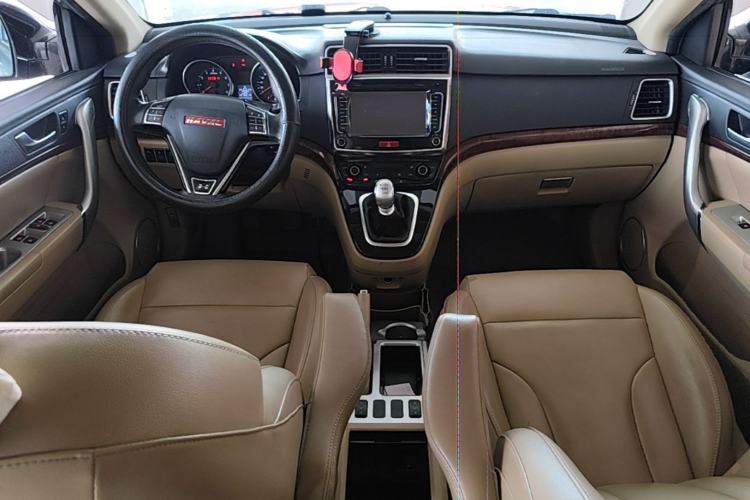 Used Haval H6 2014 Sport Version 1.5T Manual Two-Wheel Drive Elite Edition Center Console