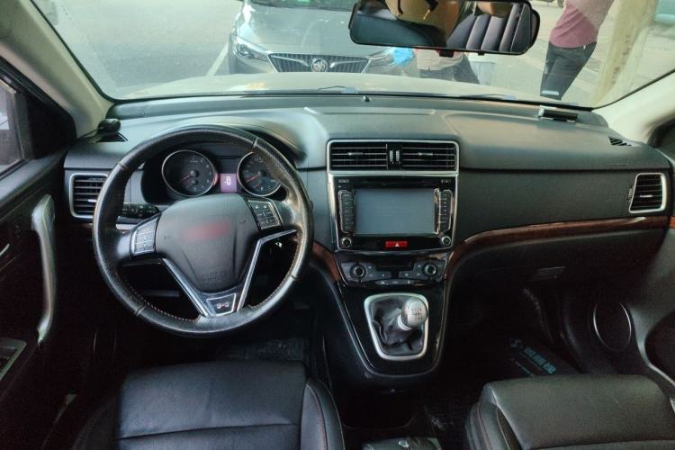 Used Haval H6 2014 Sport Version 1.5T Manual Two-Wheel Drive Elite Edition Center Console