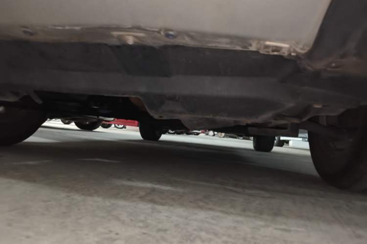 Used Haval H6 2014 Upgraded Model 1.5T Manual Two-Wheel Drive Elite Version Chassis Front