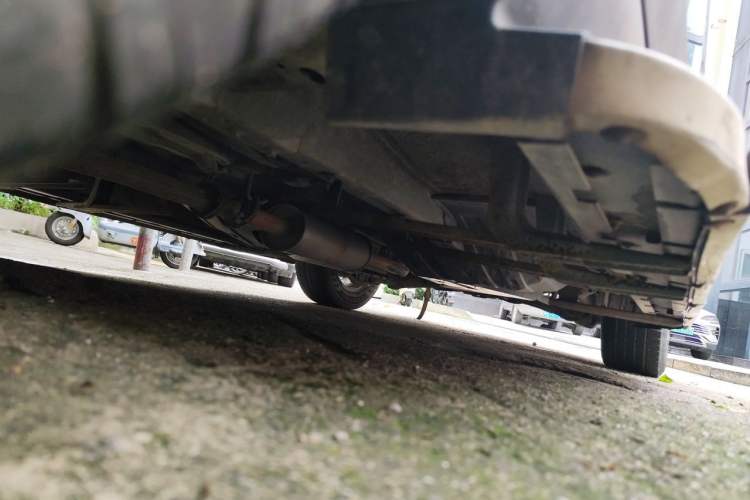 Used Haval H6 2014 Sport Version 1.5T Manual Two-Wheel Drive Elite Edition Chassis Front Left