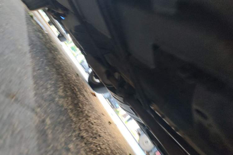 Used Haval H6 2014 Sport Version 1.5T Manual Two-Wheel Drive Elite Edition Chassis Front Right