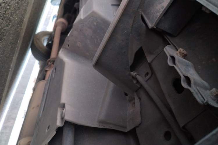 Used Haval H6 2014 Upgraded Model 1.5T Manual Two-Wheel Drive Elite Version Chassis Rear Left