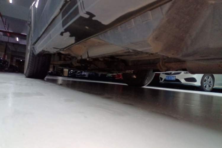 Used Haval H6 2014 Upgraded Model 1.5T Manual Two-Wheel Drive Elite Version Chassis Rear Left